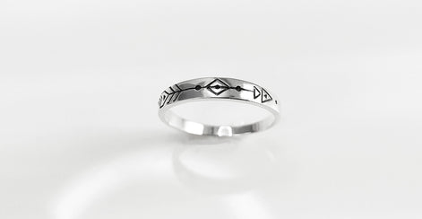 Forward Arrow Ring, Sterling Silver 925, Moving Forward Tattoo Engraved Band Ring, Native Indian Symbol Jewelry, silver Ring, Silver Band