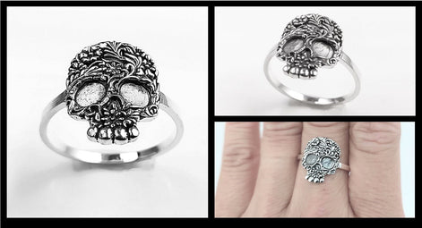 Trois vues dont une avec bague portée sur main. Il s'agit d'une bague en argent 925 avec un motif de crâne détaillé. Le crâne est orné de motifs floraux complexes.