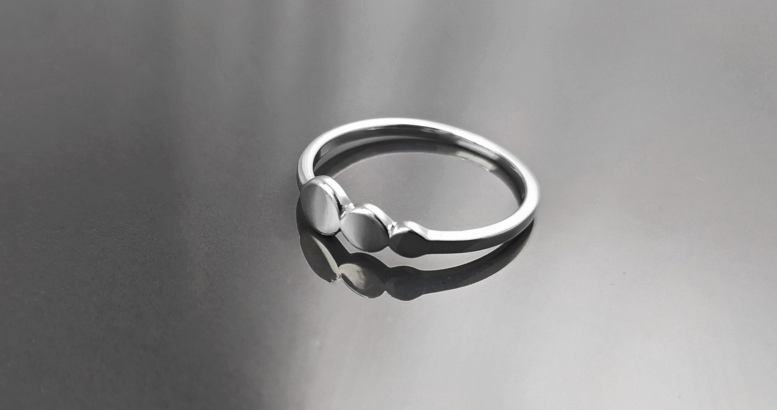 Round Ring, Sterling Silver, Discs Ring, Dainty Beaded Studded Band Ring, Geometric Rounds ring, Modern minimalist Jewelry, Gift