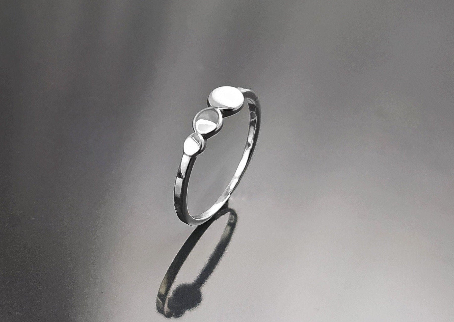 Round Ring, Sterling Silver, Discs Ring, Dainty Beaded Studded Band Ring, Geometric Rounds ring, Modern minimalist Jewelry, Gift