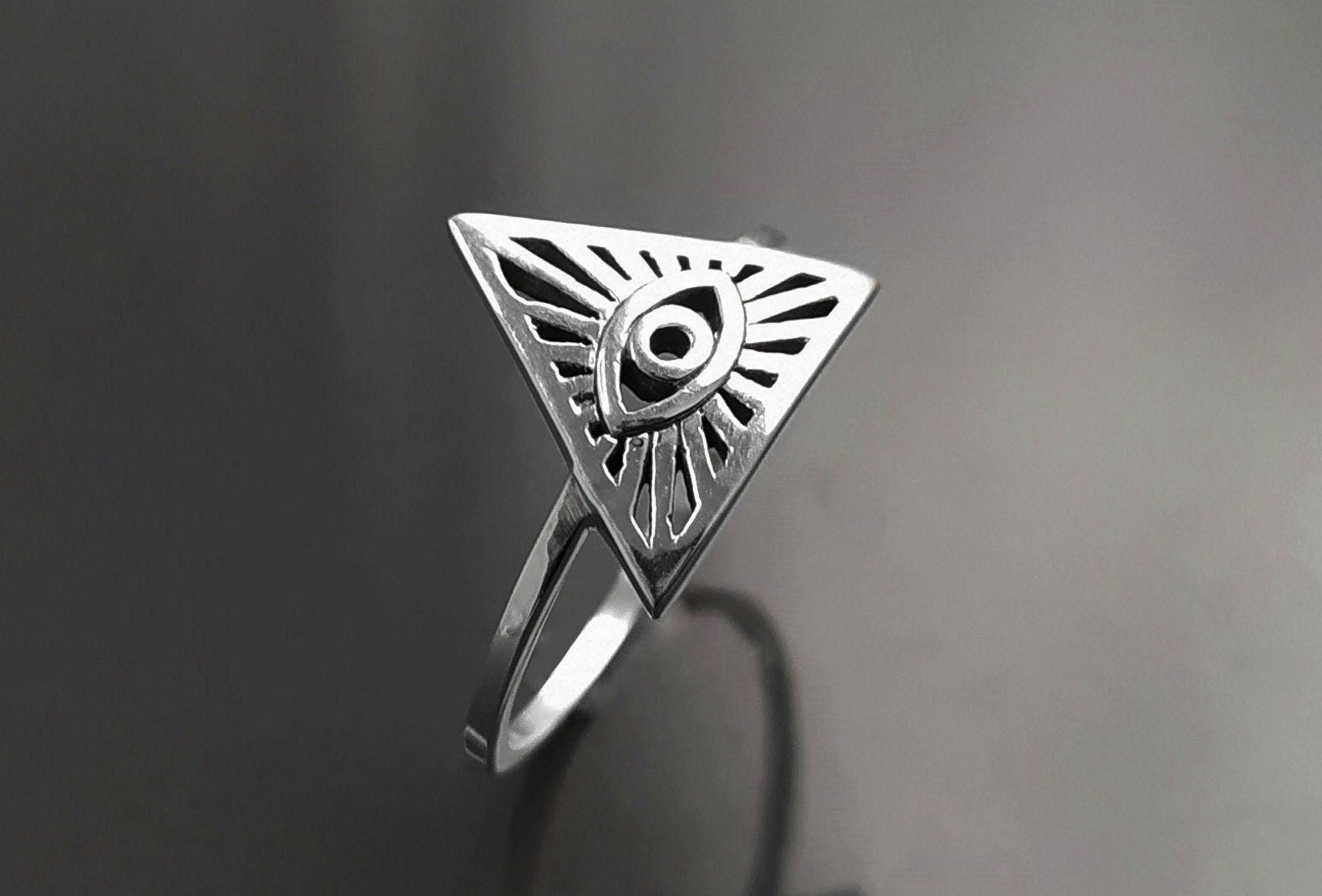 Eye Ring, Sterling Silver, All Seeing Omniscient Eye Jewelry, Eye of God, Tarot Ring, Eye of Providence, Magic Witch Amulet Protection