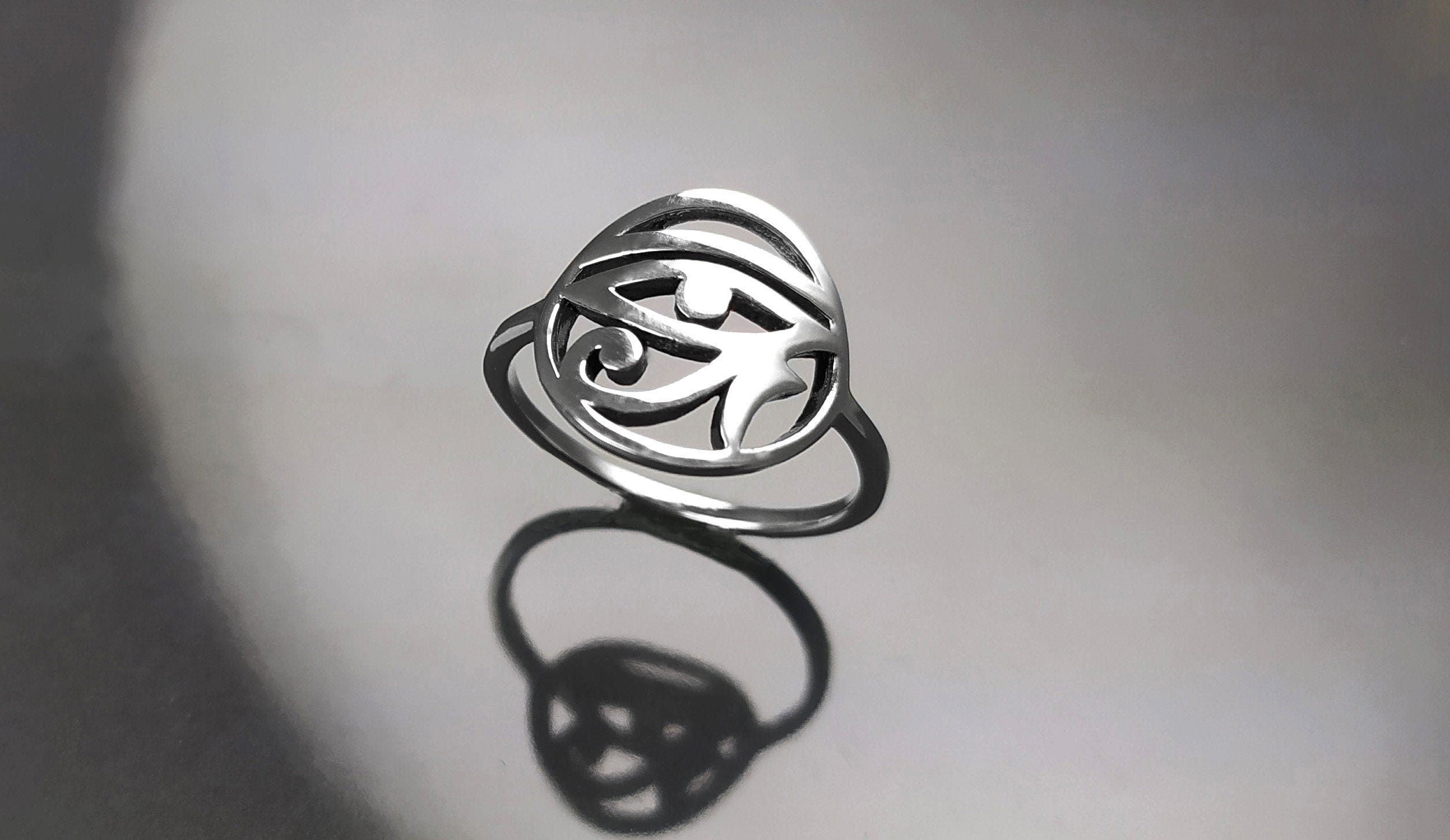 Sterling Silver Eye of Horus Ring, Ancient Egyptian Talisman Jewelry