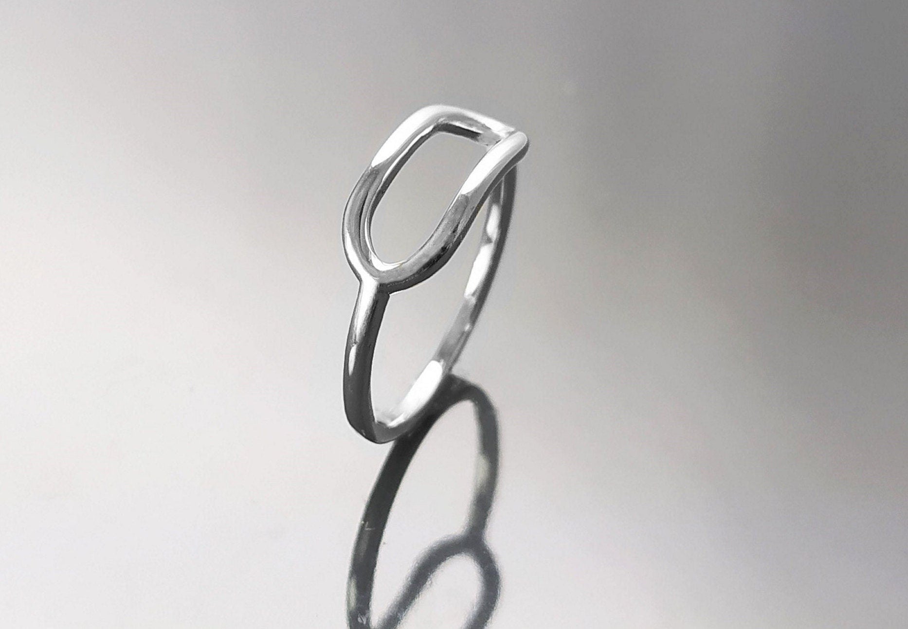 modern geometrical ring, sterling silver, horizontal ring, Oval Hollow minimalist jewelry, dainty everyday jewelry, stacking circle ring