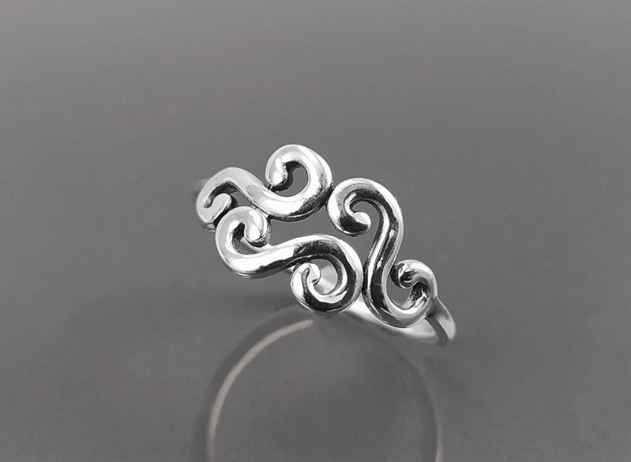 Antique Scrolls Ring, Sterling Silver, Scrolling Design Ring, Elegant Spiral Scroll Pattern Ring, Xmas Gift