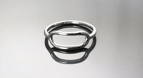 modern geometrical ring, sterling silver, horizontal ring, Oval Hollow minimalist jewelry, dainty everyday jewelry, stacking circle ring