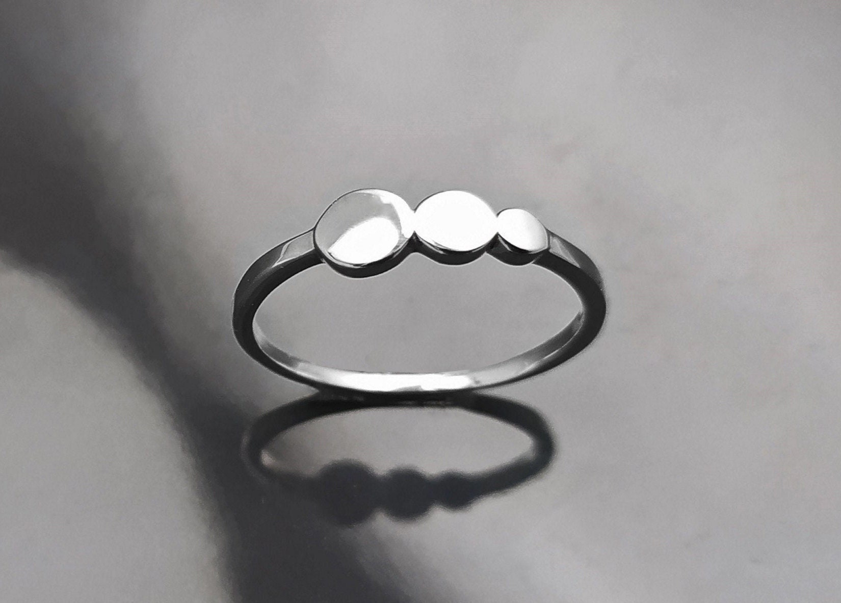 Round Ring, Sterling Silver, Discs Ring, Dainty Beaded Studded Band Ring, Geometric Rounds ring, Modern minimalist Jewelry, Gift