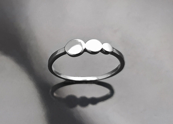 Round Ring, Sterling Silver, Discs Ring, Dainty Beaded Studded Band Ring, Geometric Rounds ring, Modern minimalist Jewelry, Gift