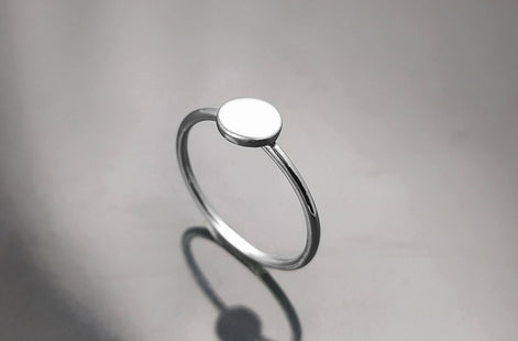 Round Ring, Sterling Silver, Lunar Band, Cosmic Disc Jewelry, Stellar Round Pad ring, Astronomical Disk Ring, Full Moon Spot Ring,