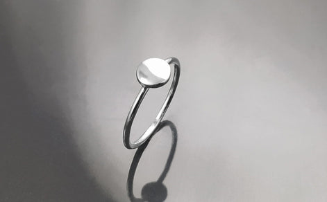 Round Ring, Sterling Silver, Lunar Band, Cosmic Disc Jewelry, Stellar Round Pad ring, Astronomical Disk Ring, Full Moon Spot Ring,