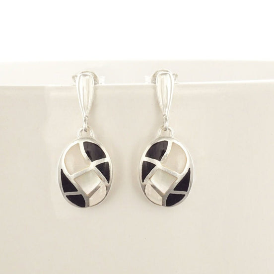 Black Oval Earrings, Sterling Silver, Black and White Bicolor Onyx Stone Mother of Pearl Shell, Modern Geometric Waves Checkered Jewelry