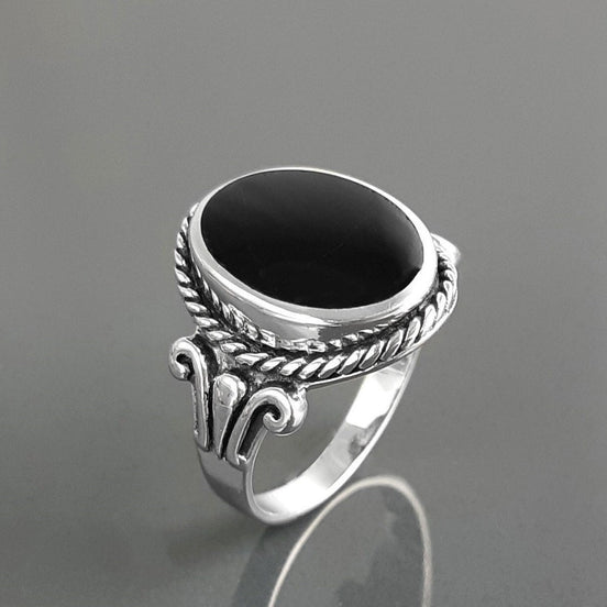 Hipster Onyx Ring, Sterling Silver, GENUINE Onyx Gemstone Jewelry, Boho Unisex Ring, Flat Oval Black Stone Ring,Intricate Antique Rope Shank