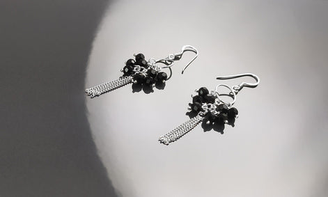 Black Stones Earrings, Sterling Silver, Pending Onyx Gemstone Earrings, Modern Drop Hooks Dangle Chains Earrings, Woman Jewelry