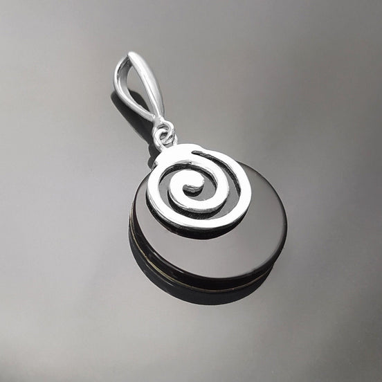 Black round Pendent, Sterling Silver 925, Black Onyx Stone Pendent, Spiral Design Pendent, Modern Swirl Design Jewelry, Small 925 Pendent