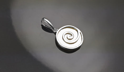 Shell Spiral Earrings Set, Sterling Silver 925, White Mother of Pearl Jewelry, Geometric Round Earrings and Pendant Set, Modern Disc Jewelry