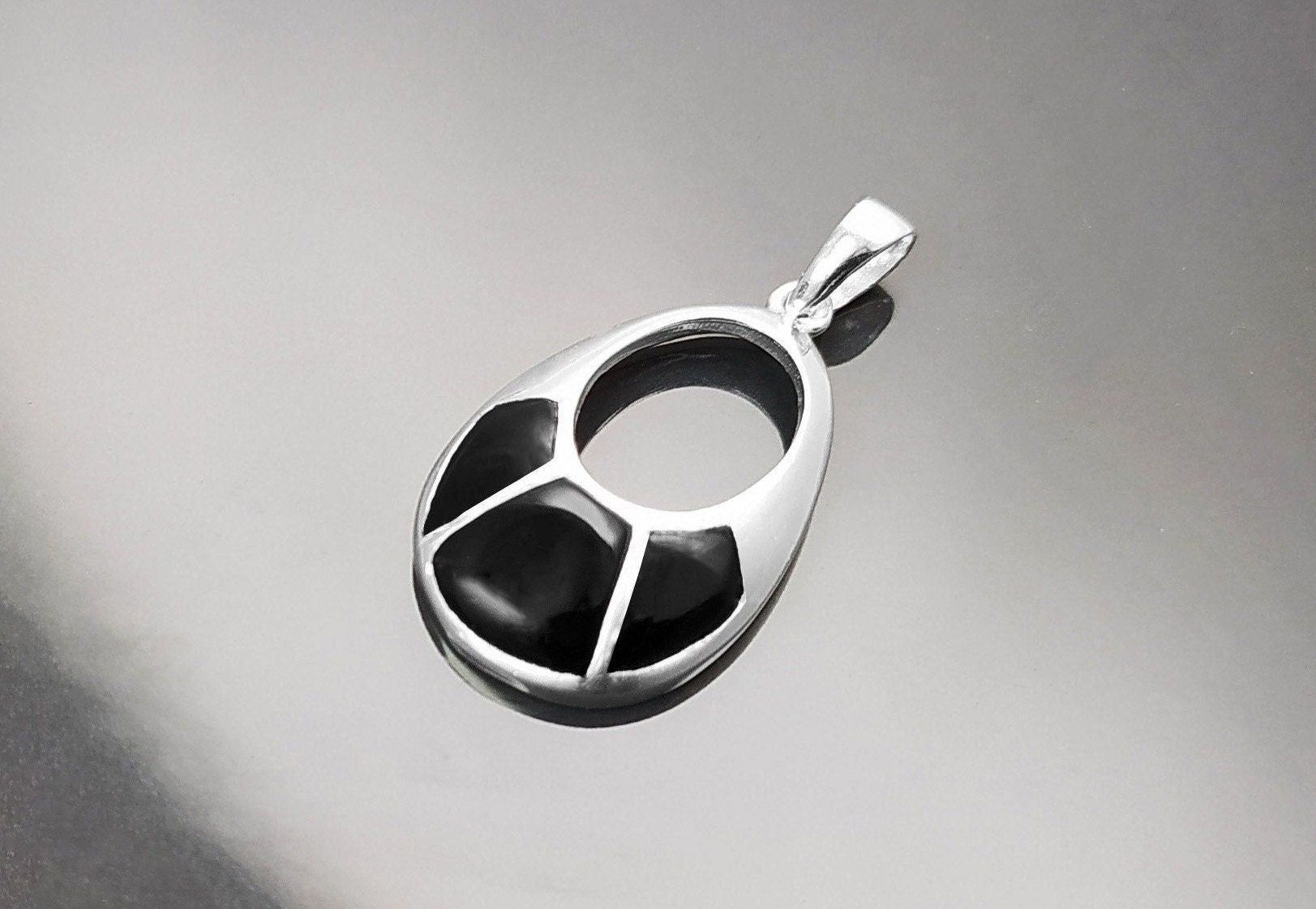 Black Stone Pendant - Sterling Silver, Oval Almond Shape Onyx , Bright Black Stones Dangle Drop Pendant , Modern Geometric Jewelry