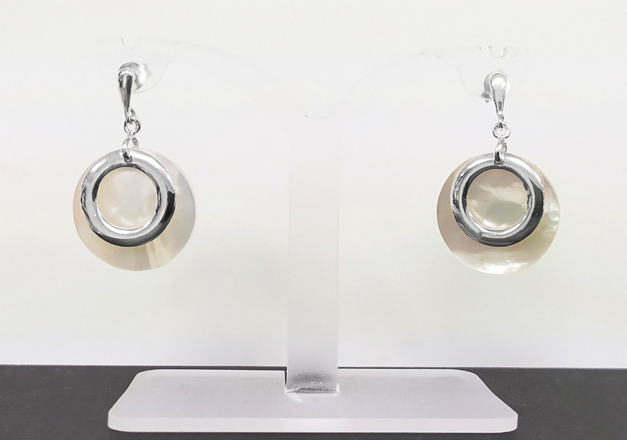 Full Moon Pendant, Sterling Silver, Mother of Pearl Shell Flat Disc Pendant Set, Modern Minimal Jewelry, MOP Round Jewelry