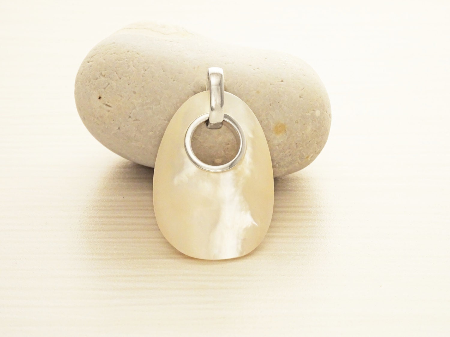 White Donut pendant, sterling silver, genuine mother-of-pearl shell Necklace, modern minimalist oval shaped jewelry, unique woman gift