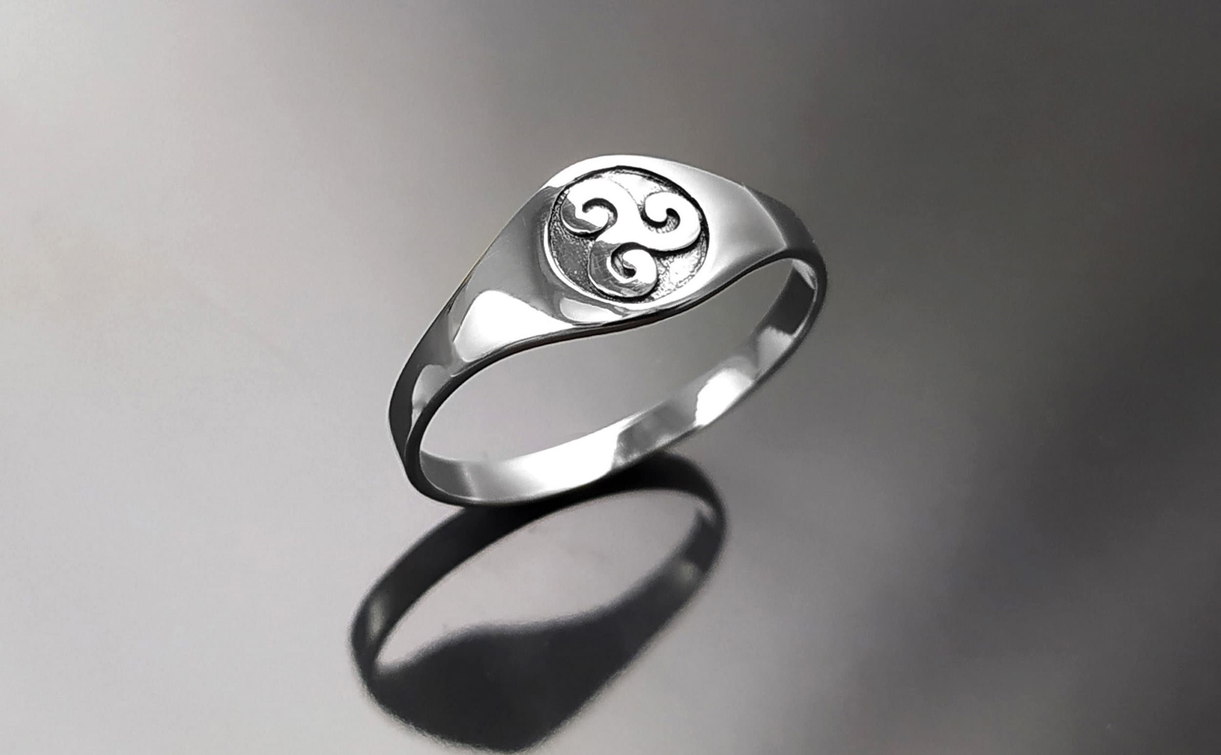 Triskele Ring, Silver 925, Celtic Triskell Symbol, Triskelion Jewelry, Traditional Geometric Triple Spiral, Unisex Gift, Small Signet Ring
