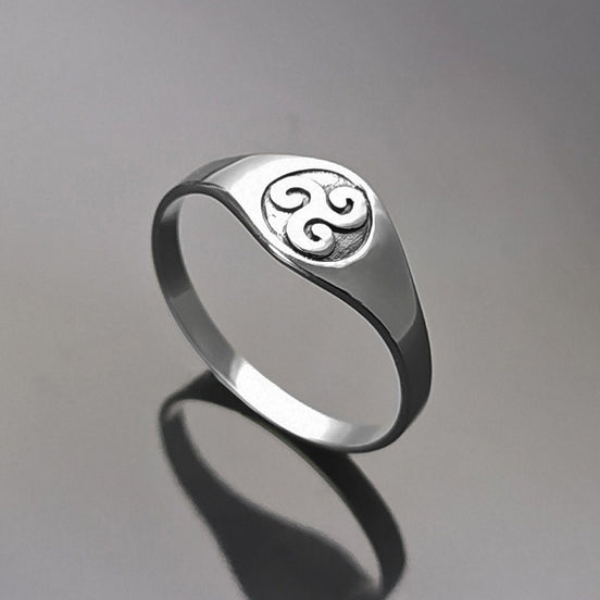 Triskele Ring, Silver 925, Celtic Triskell Symbol, Triskelion Jewelry, Traditional Geometric Triple Spiral, Unisex Gift, Small Signet Ring