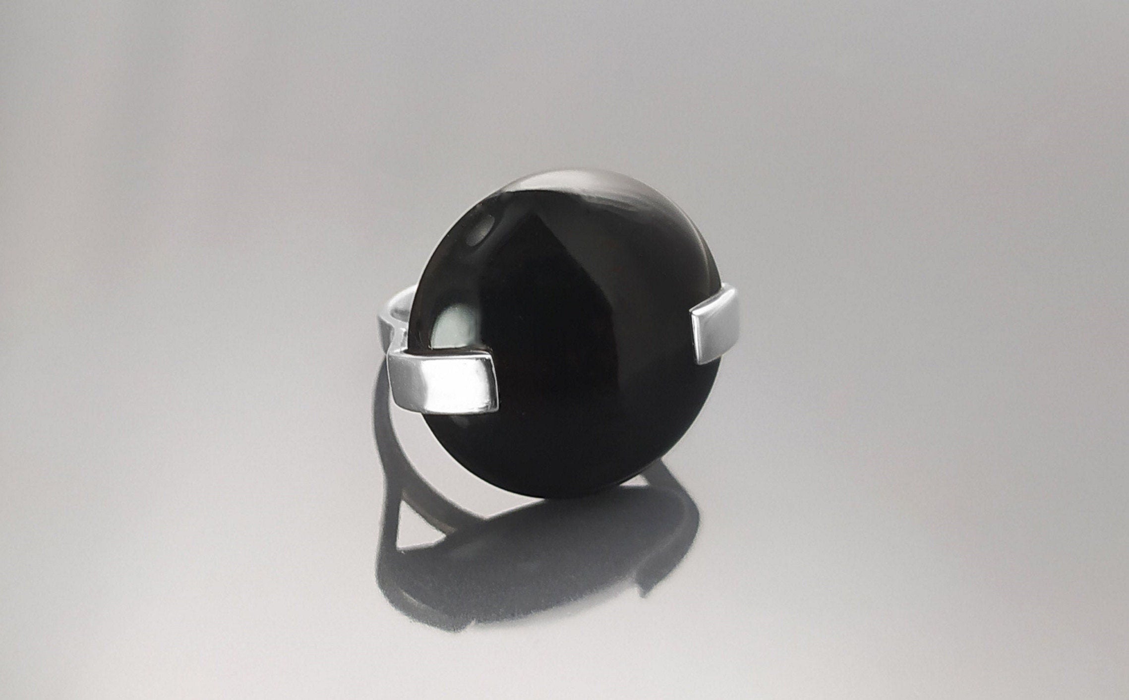 Round Black Ring, Sterling Silver, Statement Onyx Disc Gemstone, Modern Minimalist Jewelry, Domeded Round Stone Ring, Unique Designer Ring