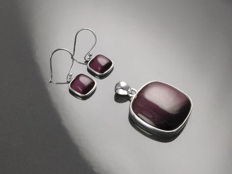 Purple Stone Sterling Pendant, Sterling Silver, Cat's Eyes Gemstone, Geometric Minimalist Design Round Jewelry, Statement Violet Necklace