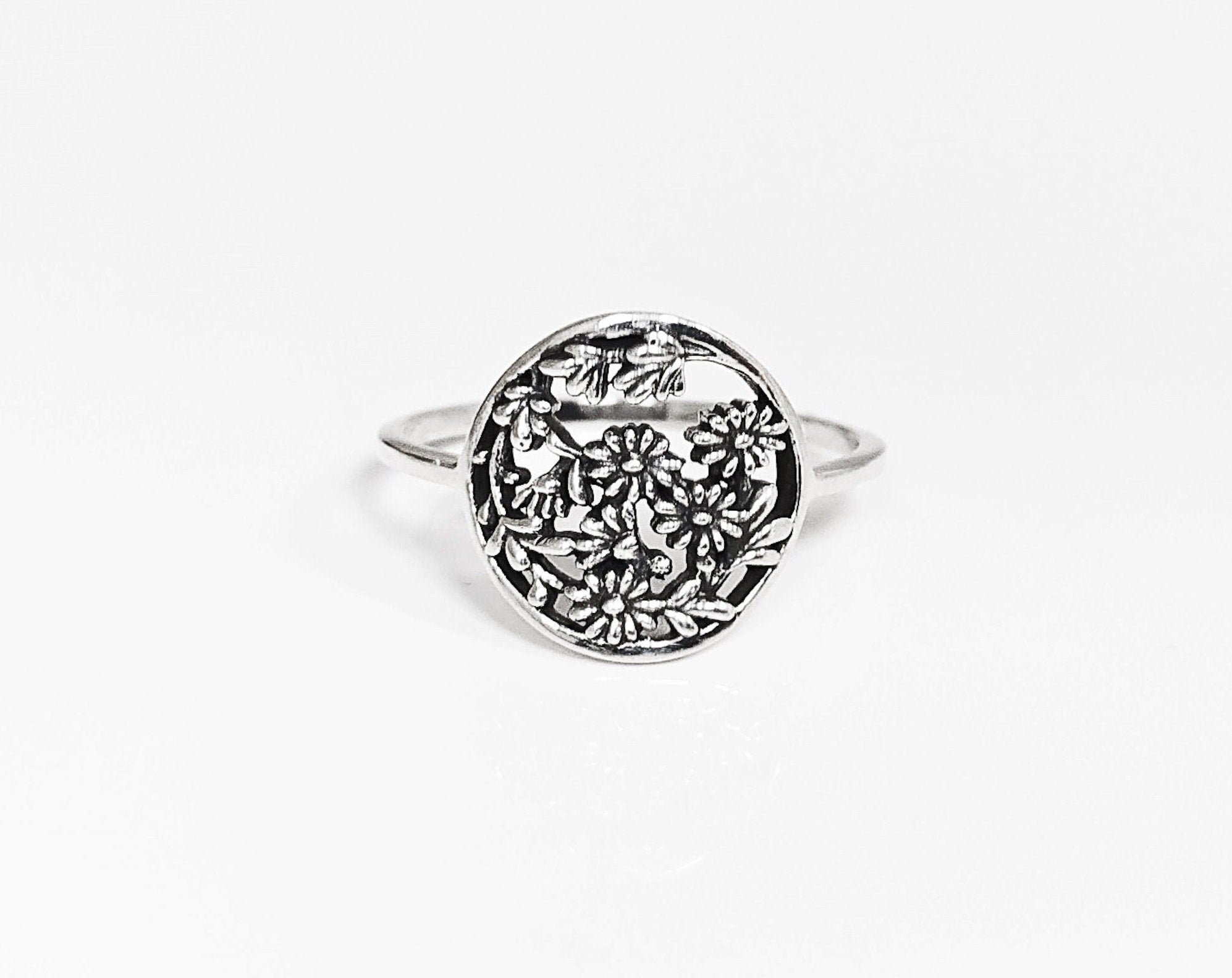 Flower Daisy Ring, Sterling Silver, Daisies Pattern, Floral Jewelry, Flower Wreath Ring, Bouquet of Flowers Crown Ring, Spring Jewelry