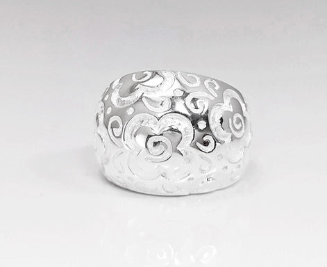 70's Flower Ring - Sterling Silver, engraved floral nature Flowers Pattern - Hipster Boho Flower Power Wide Domed Band Ring