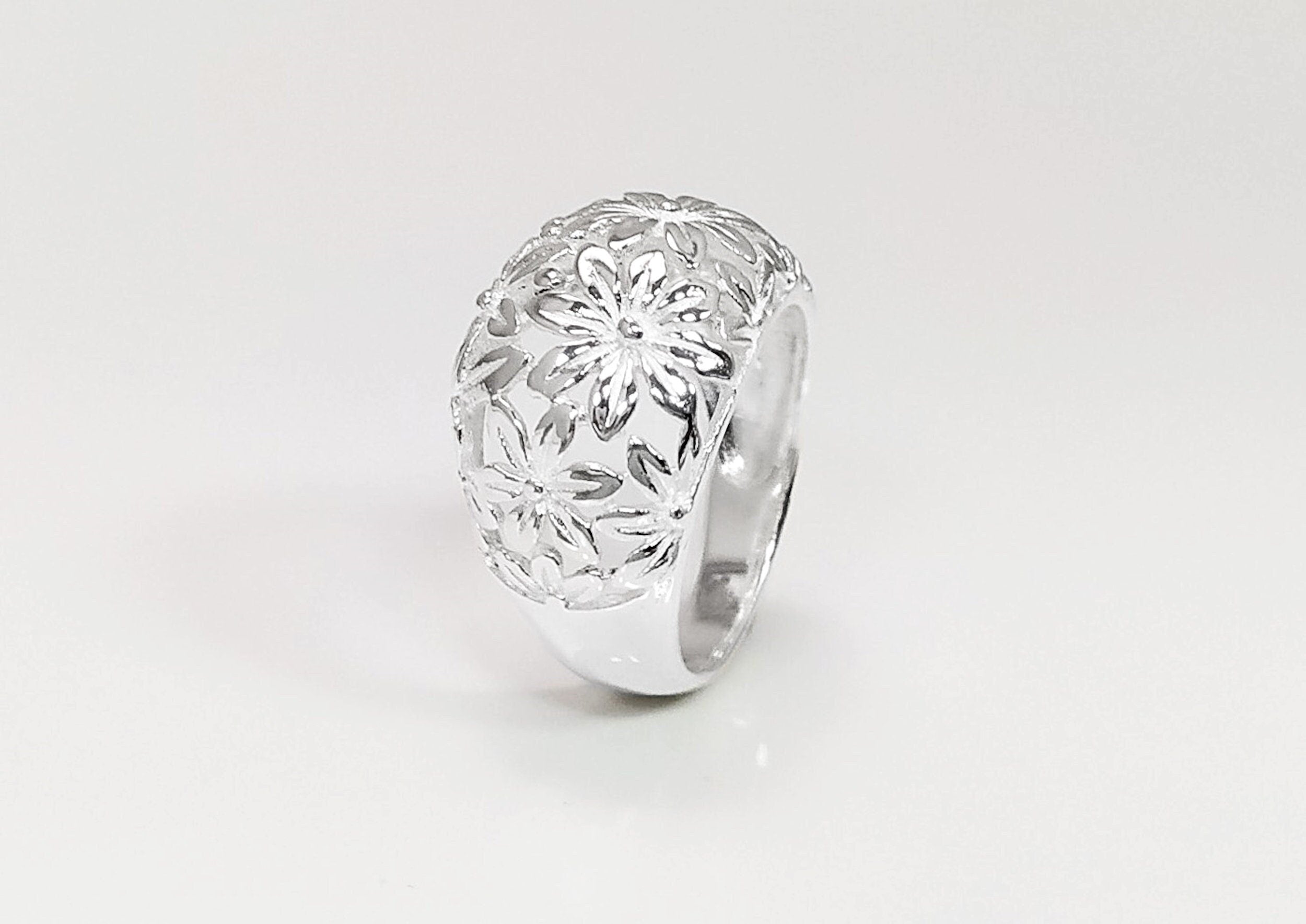 Daisy Flower Ring, Sterling Silver, Daisies Country Flowers Filigree Ring, Blossom Floral, Spring Summer Bloom Ring, Nature Jewelry