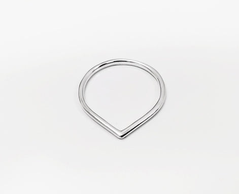 Chevron ring, sterling silver, Thorn pointy ring, V Band Ring, Spike Ring, Pick Ring, Stackable Peak Modern Minimalist Ring