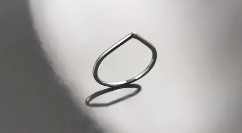 Chevron ring, sterling silver, Thorn pointy ring, V Band Ring, Spike Ring, Pick Ring, Stackable Peak Modern Minimalist Ring