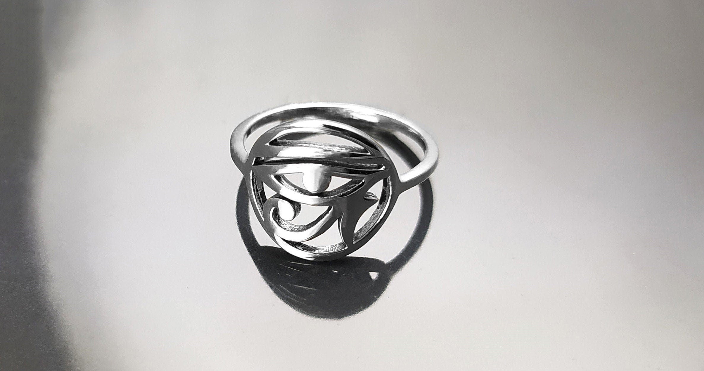 Sterling Silver Eye of Horus Ring, Ancient Egyptian Talisman Jewelry