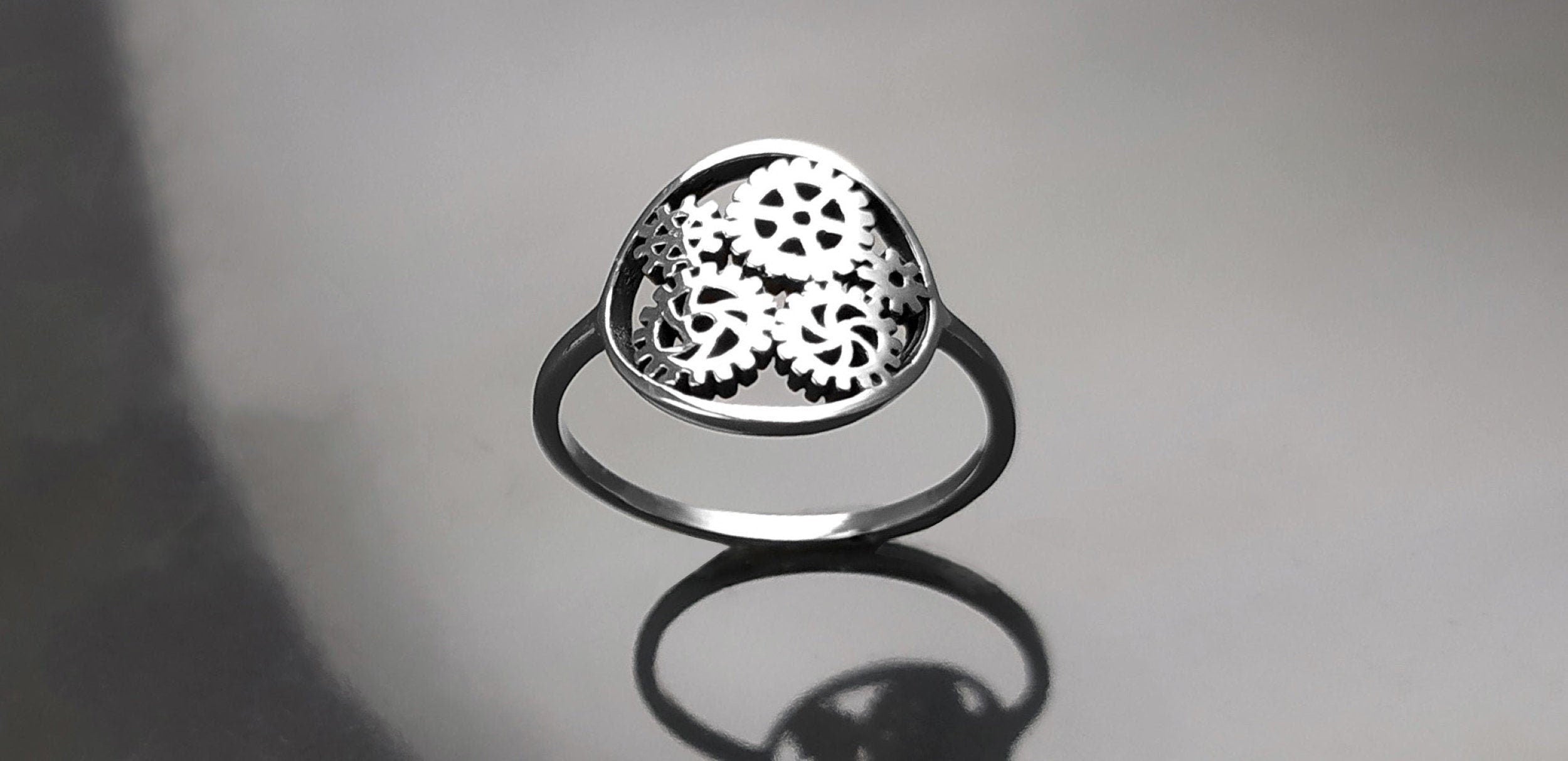 Engrenages ring, sterling silver, gear ring, engineering jewelry, clock mechanical jewelry, transmission ring, Steampunk Geometry Round Ring