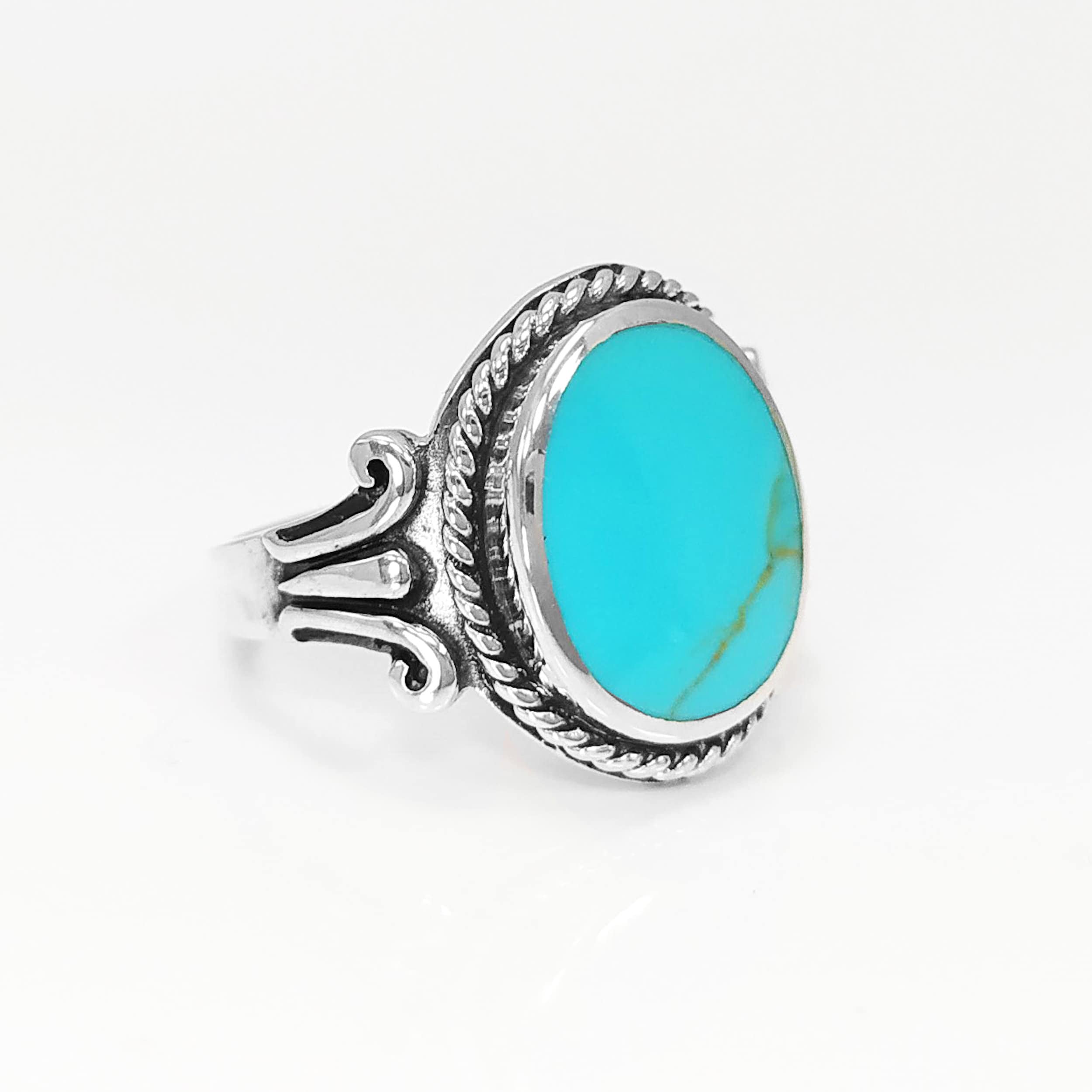 Turquoise Ring, Sterling Silver, Blue Green Turquoise stone, Unisex Jewelry, Flat Oval Stone Ring, Intricate Hipster Antique Rope Shank Ring