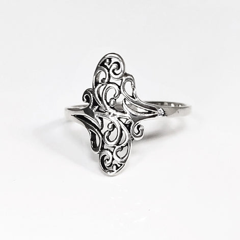 Oval Filigree Ring, Sterling Silver, Vintage Style, Intricate Lace, Small Oval Form, Victorian Ring, Dainty Filigree Ring, Popular ring,Gift
