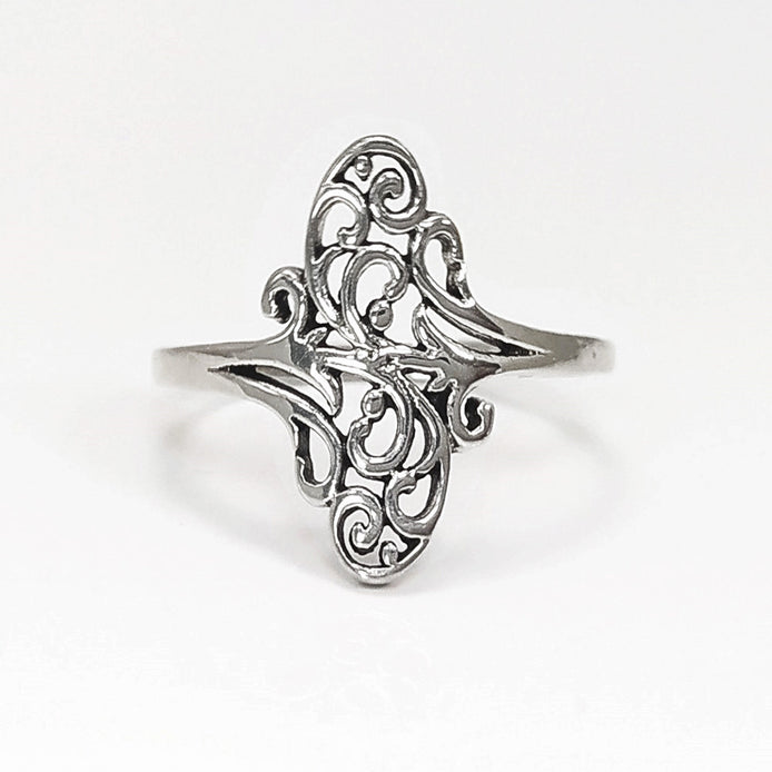 Oval Filigree Ring, Sterling Silver, Vintage Style, Intricate Lace, Small Oval Form, Victorian Ring, Dainty Filigree Ring, Popular ring,Gift