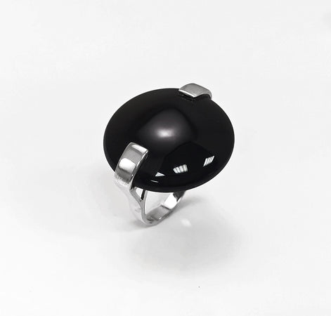 Round Black Ring, Sterling Silver, Statement Onyx Disc Gemstone, Modern Minimalist Jewelry, Domeded Round Stone Ring, Unique Designer Ring