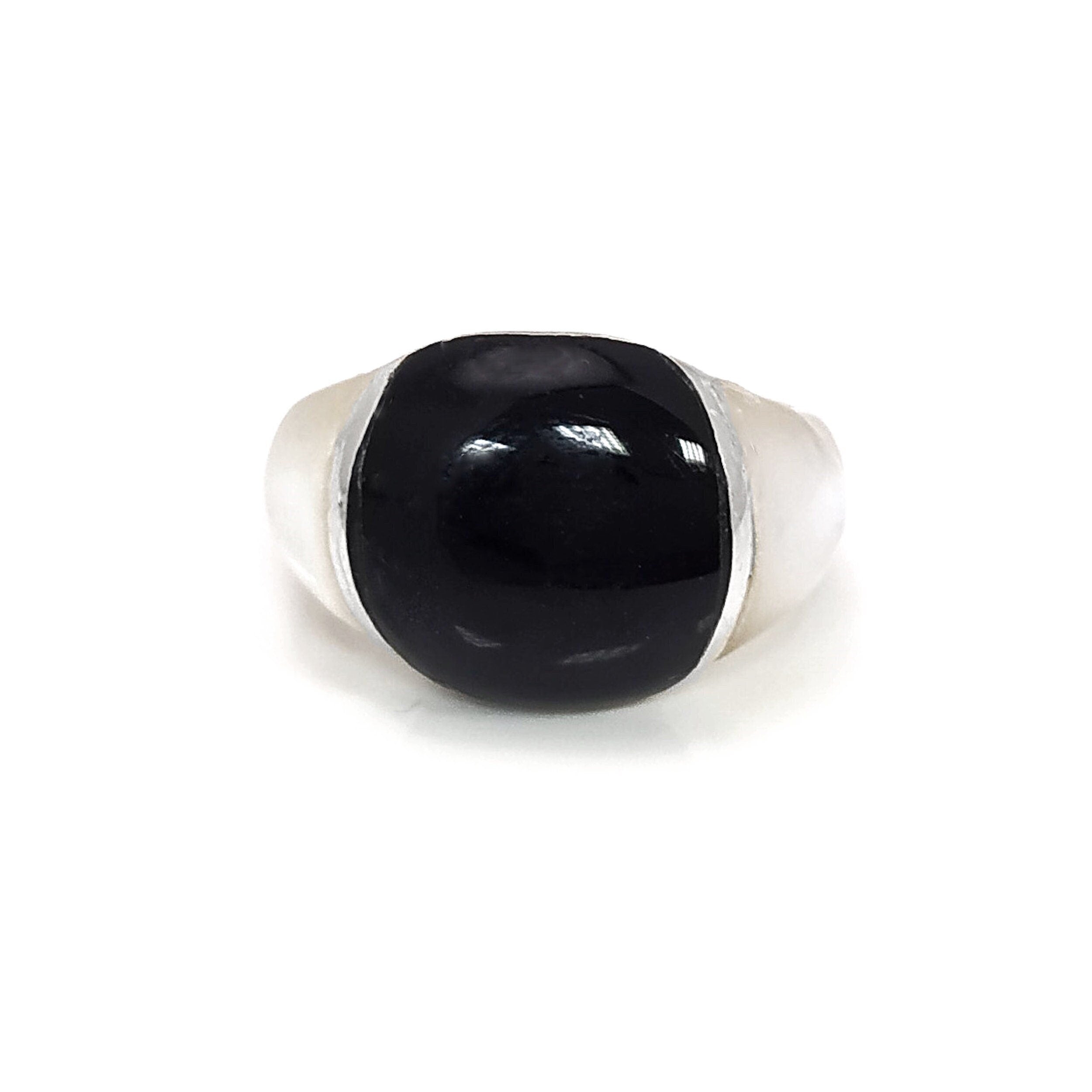 Black Domed Ring Sterling Silver, Domed Band jewelry, Bicolor Two tones Stones White Mother of Pearl, Onyx Stone, Minimalist Modern Design