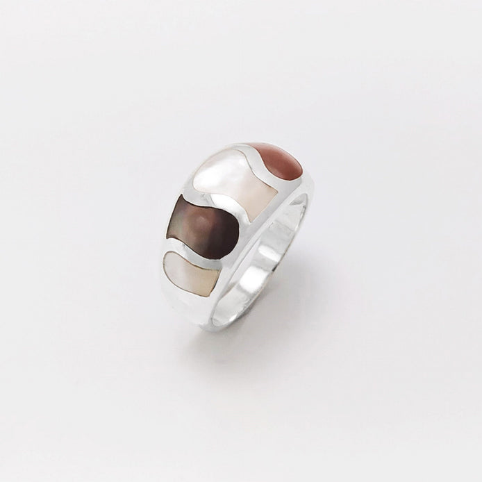 Beautiful MOP Wave Ring, Two Colors Shell Band Ring, Silver Ring, 925 Sterling Silver, Large Ring, Domed Silver Ring, Mother of Pearl.