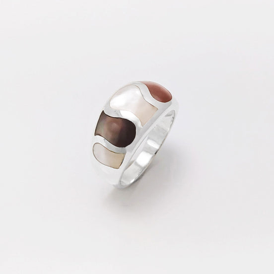 Beautiful MOP Wave Ring, Two Colors Shell Band Ring, Silver Ring, 925 Sterling Silver, Large Ring, Domed Silver Ring, Mother of Pearl.
