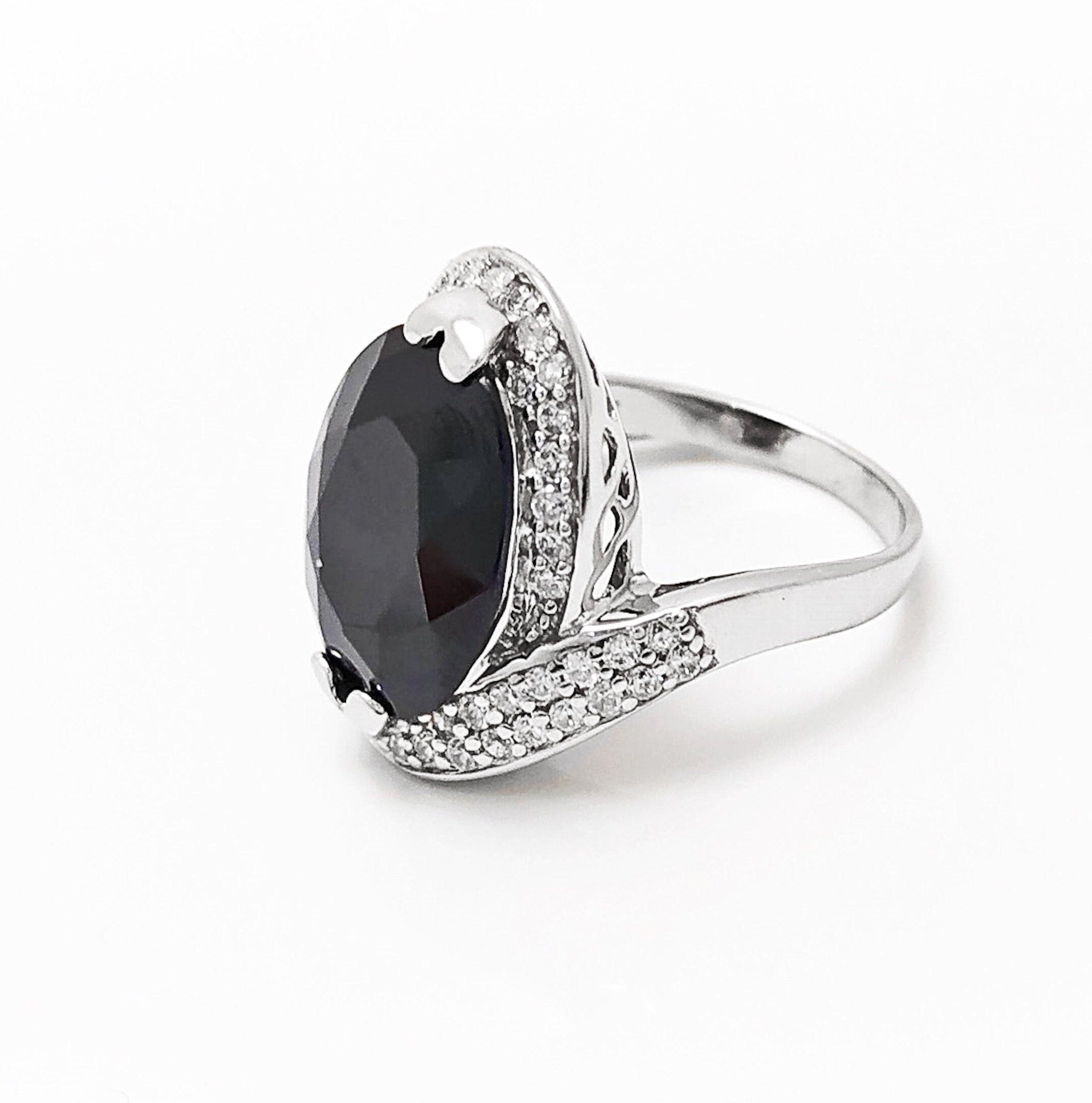 Crossing Ring, Sterling Silver, Bypass Bicolor Black white Stones Band, Cocktail Stone (CZ) Cross Ring, Statement Woman Ring, Bold Ring