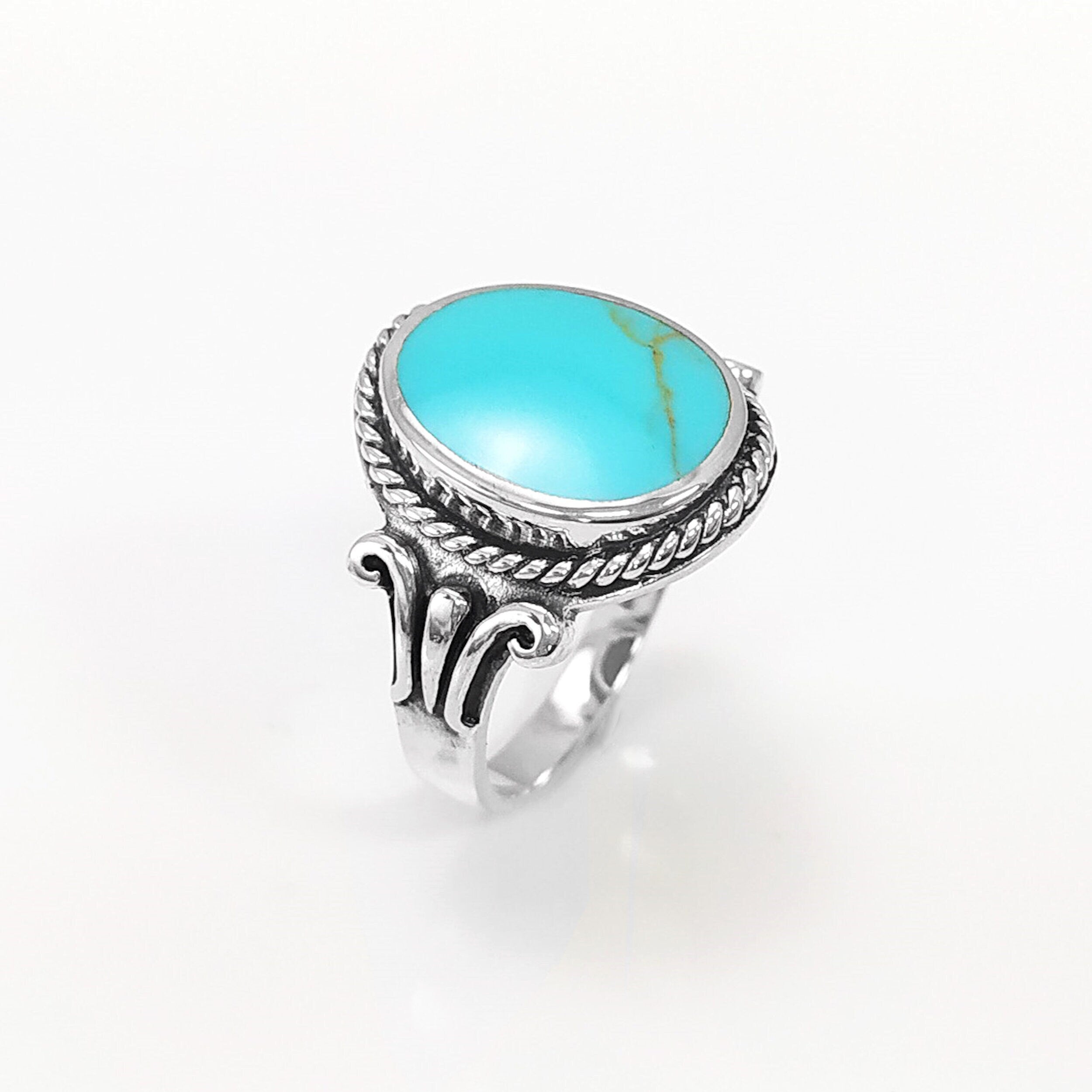 Turquoise Ring, Sterling Silver, Blue Green Turquoise stone, Unisex Jewelry, Flat Oval Stone Ring, Intricate Hipster Antique Rope Shank Ring