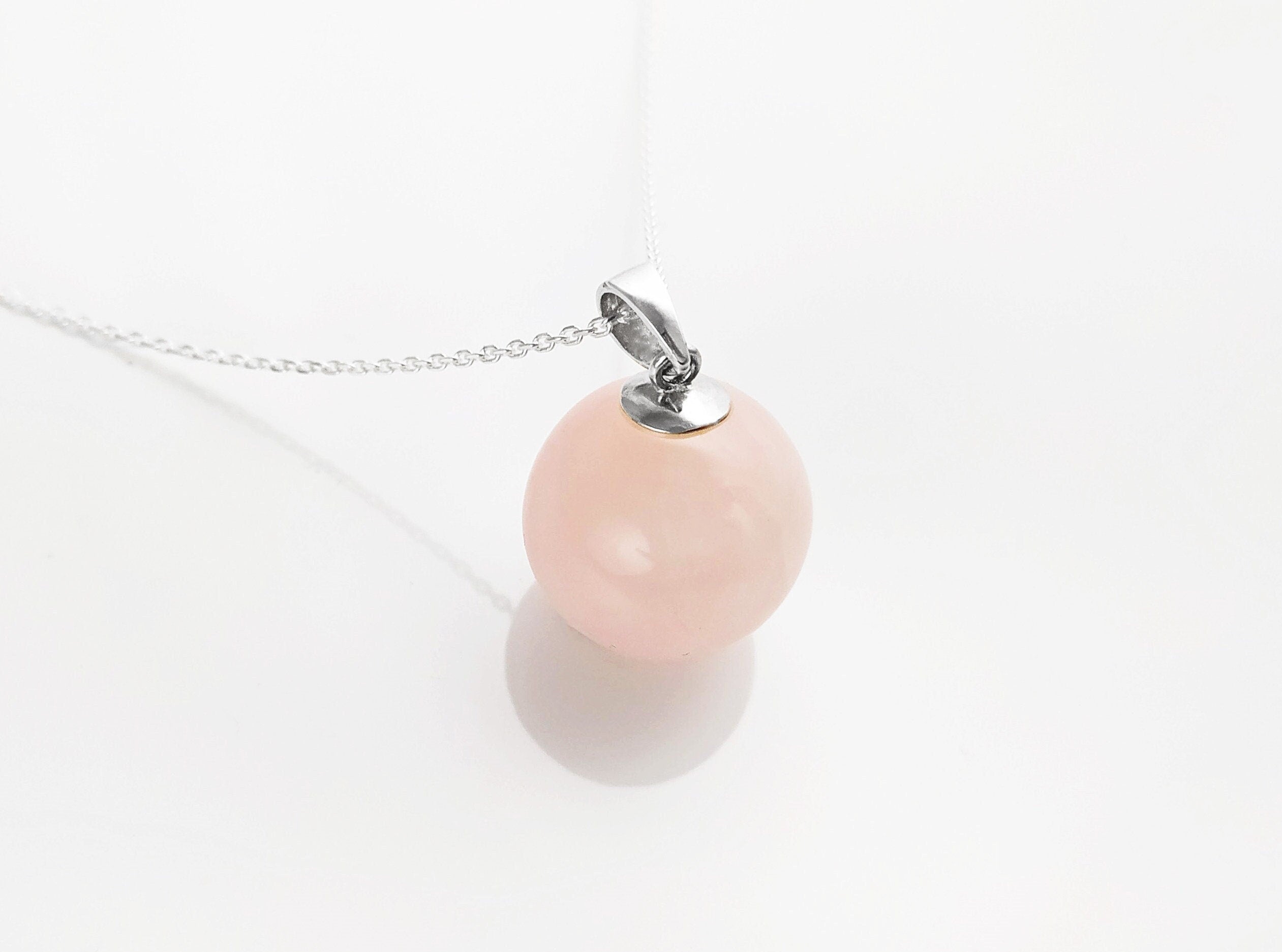 Pendentif boule en quartz rose, argent 925, collier pierre rose originale, cadeau pierre de naissance