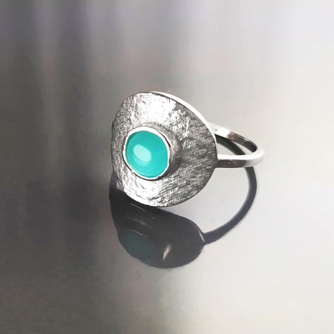 Amazonite Ring, Silver 925, Geometric Round Flat Hammered Disc, Small Blue Green Amazonite Stone, Dainty Modern Minimalist Jewelry