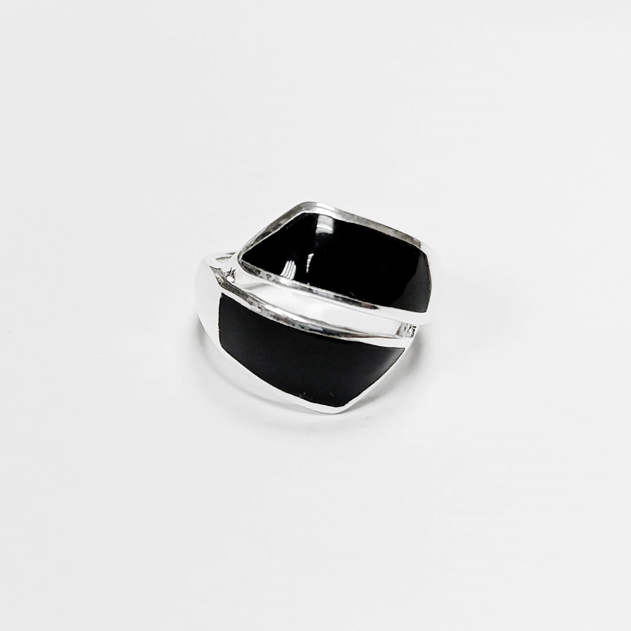 Onyx Bypass Ring - Sterling Silver - Black Onyx - Gemstone Crossing Ring - Designer Ring - Black Stone Ring - Framed Geometrical Ring
