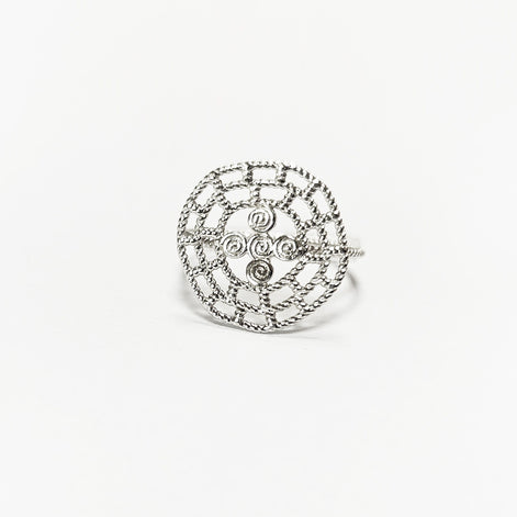 Viking ring, sterling silver, targe shield symbol of strength and resistance of the Skjaldmö: the shield warrior women
