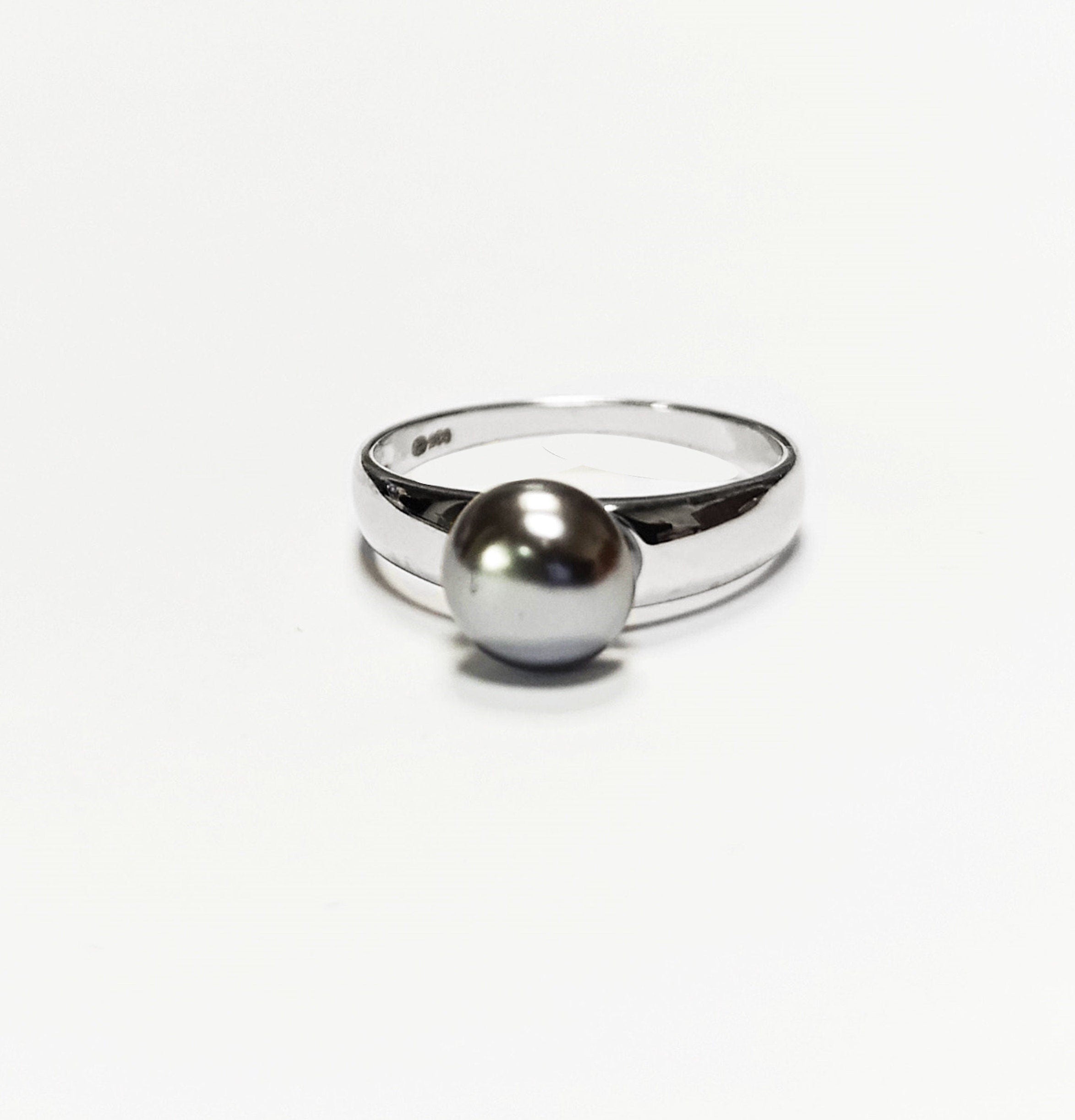 Black Pearl Solitaire Ring • Sterling Silver • Minimalist Contemporary Shell Pearl Jewelry for Women • Perfect for Daily Elegance or Gift