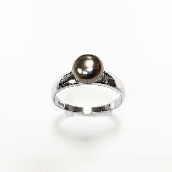 Black Pearl Solitaire Ring • Sterling Silver • Minimalist Contemporary Shell Pearl Jewelry for Women • Perfect for Daily Elegance or Gift