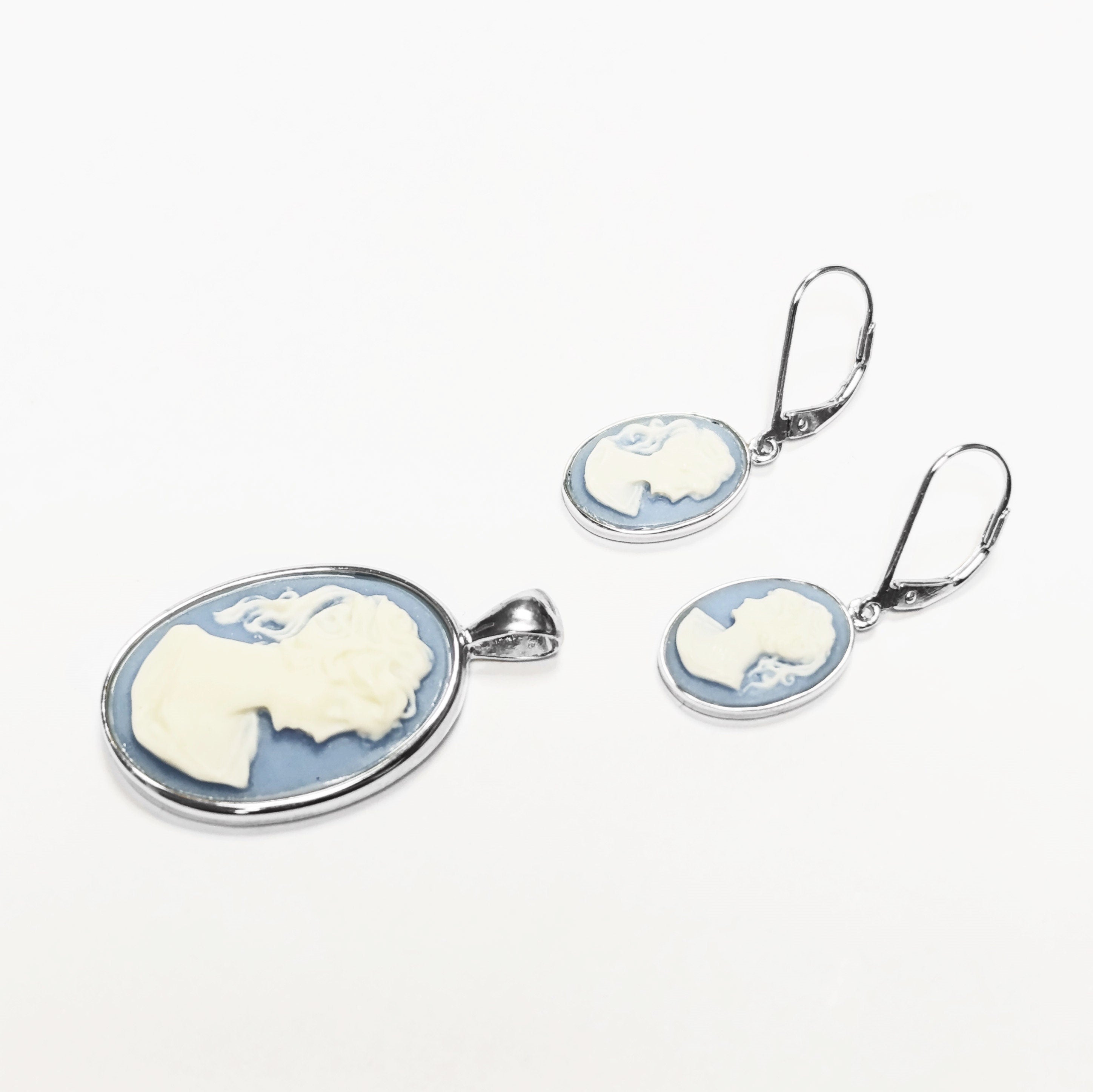 Cameo Earrings, Sterling Silver Blue and white oval resin stone, woman face portrait cameo, Vintage Victorian Jewelry, Lever back Earrings