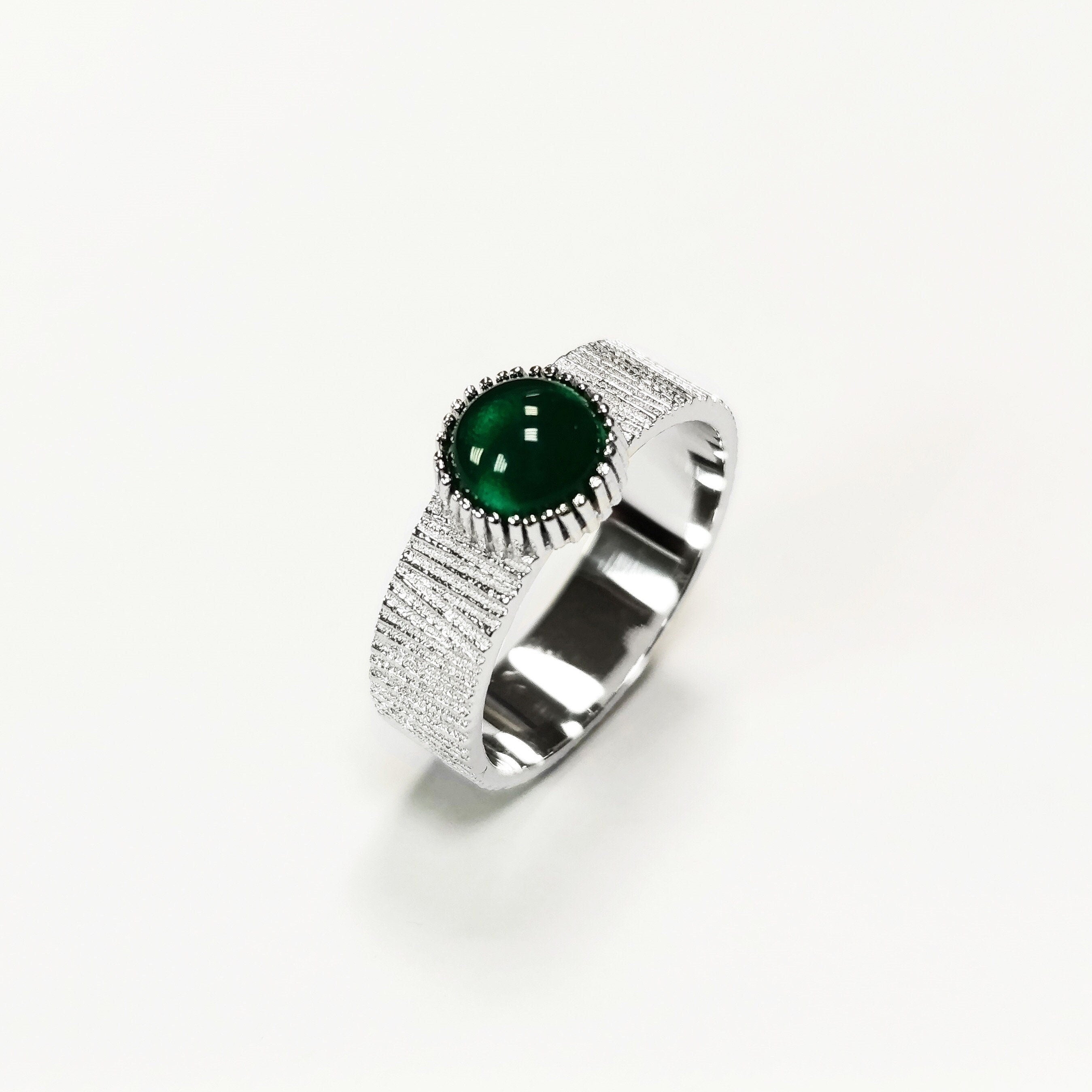 Bague agate verte, argent 925, pierre verte ronde, anneau texturé, bague design moderne, bijou minimaliste, idée cadeau pour elle