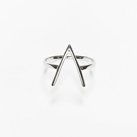 Chevron ring, Sterling Silver, Spike Ring, Modern Triangle Ring, minimalist Peak Ring, Delta Arrowhead, Arrow Point Sharp, V Ring